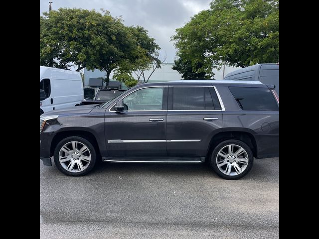 2017 Cadillac Escalade Luxury