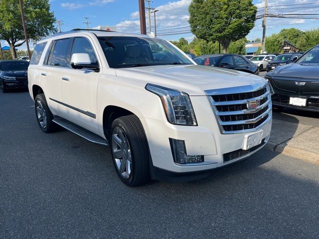 2017 Cadillac Escalade Luxury