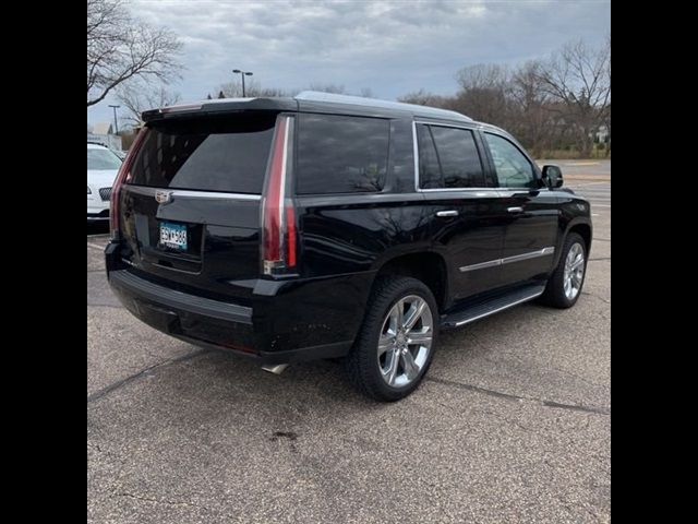 2017 Cadillac Escalade Luxury