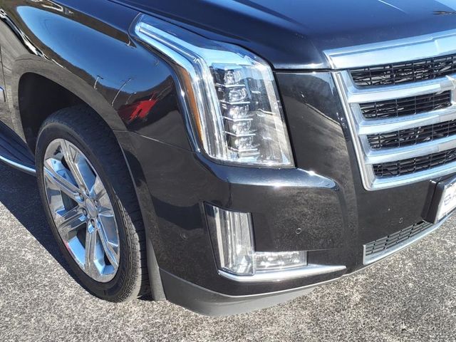 2017 Cadillac Escalade Luxury