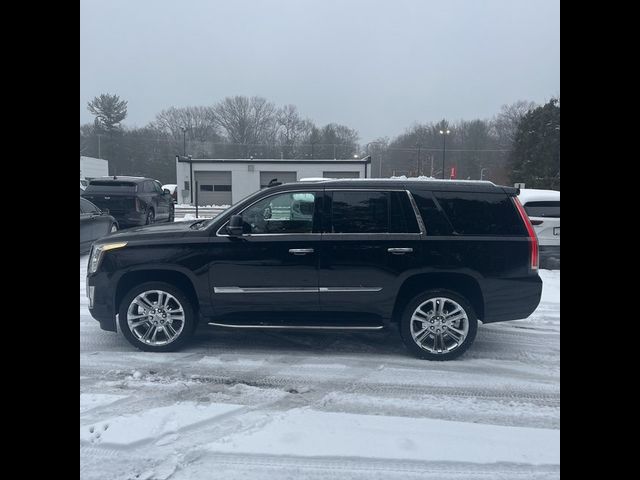 2017 Cadillac Escalade Luxury