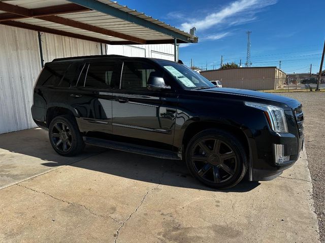 2017 Cadillac Escalade Luxury