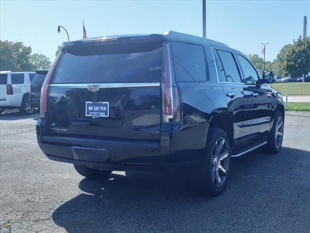 2017 Cadillac Escalade Luxury