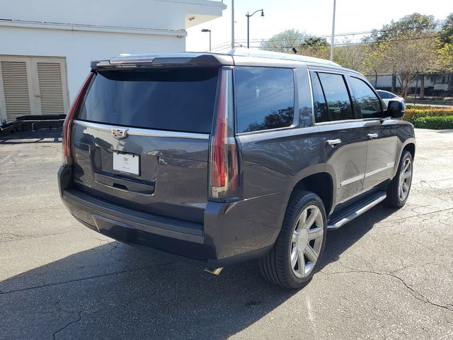 2017 Cadillac Escalade Luxury