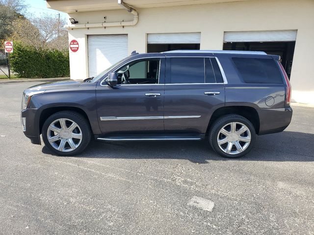 2017 Cadillac Escalade Luxury