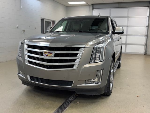 2017 Cadillac Escalade Luxury