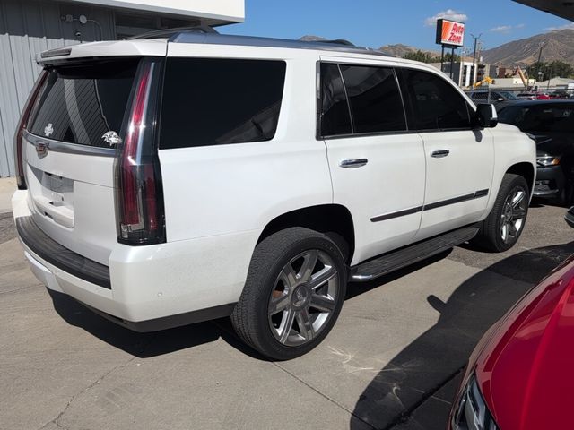 2017 Cadillac Escalade Luxury