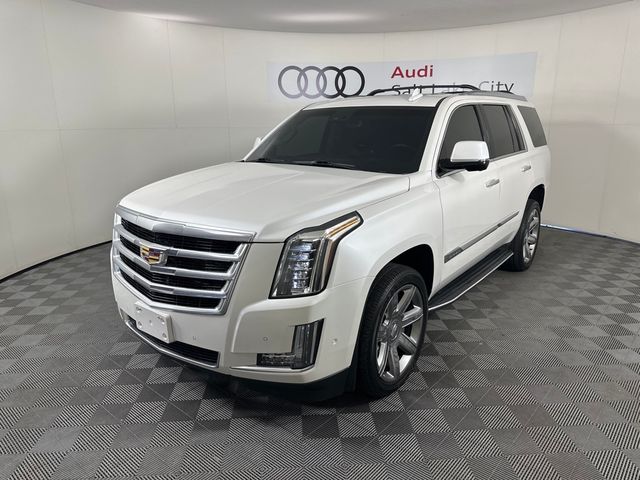 2017 Cadillac Escalade Luxury