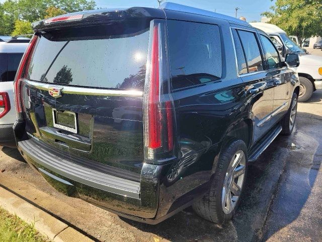 2017 Cadillac Escalade Luxury