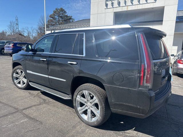 2017 Cadillac Escalade Luxury