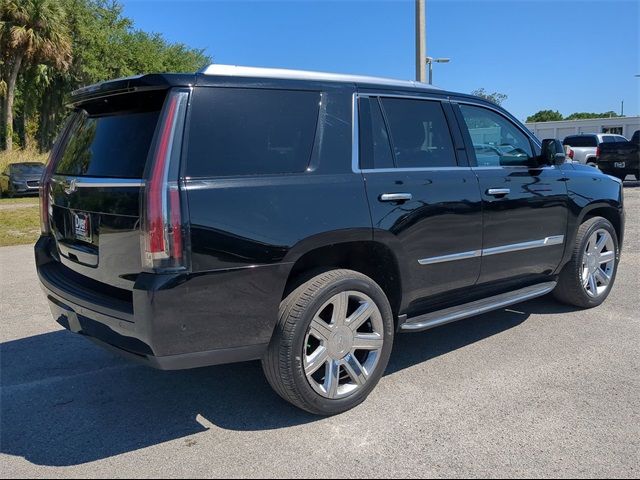 2017 Cadillac Escalade Luxury