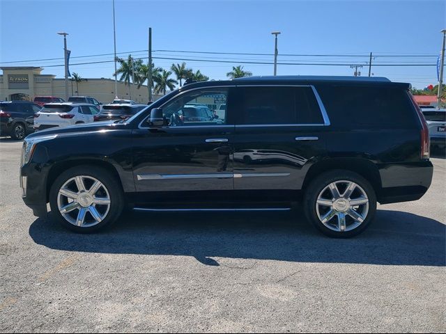 2017 Cadillac Escalade Luxury