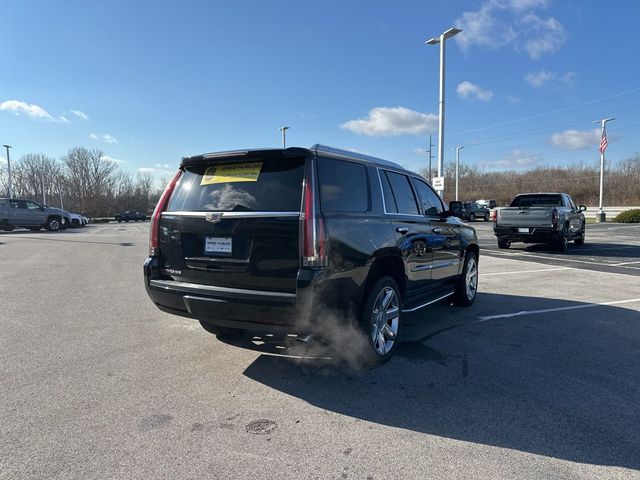 2017 Cadillac Escalade Luxury