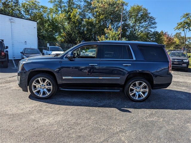 2017 Cadillac Escalade Luxury