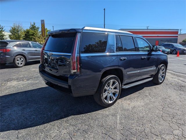 2017 Cadillac Escalade Luxury