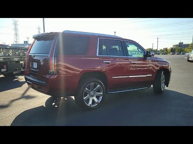 2017 Cadillac Escalade Luxury