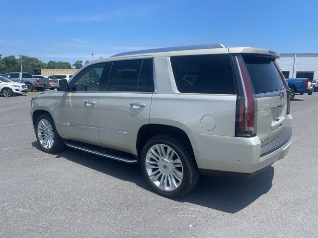 2017 Cadillac Escalade Luxury