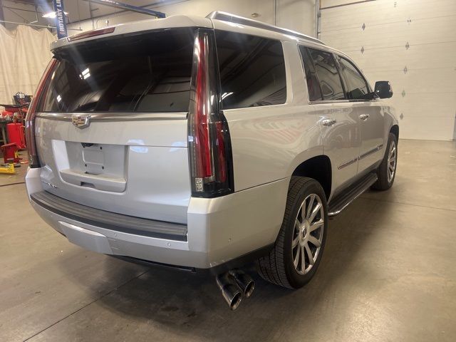 2017 Cadillac Escalade Luxury