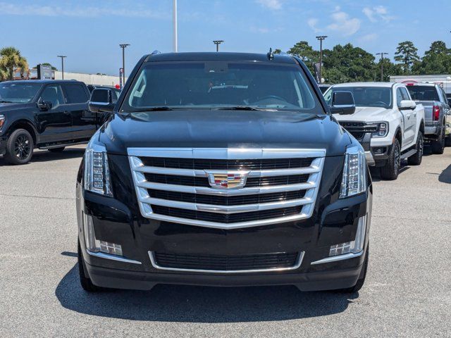 2017 Cadillac Escalade Luxury