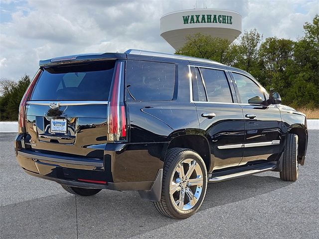 2017 Cadillac Escalade Luxury