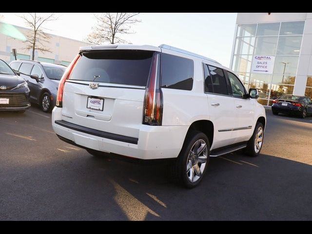 2017 Cadillac Escalade Luxury