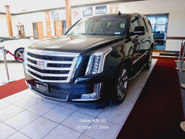 2017 Cadillac Escalade Luxury