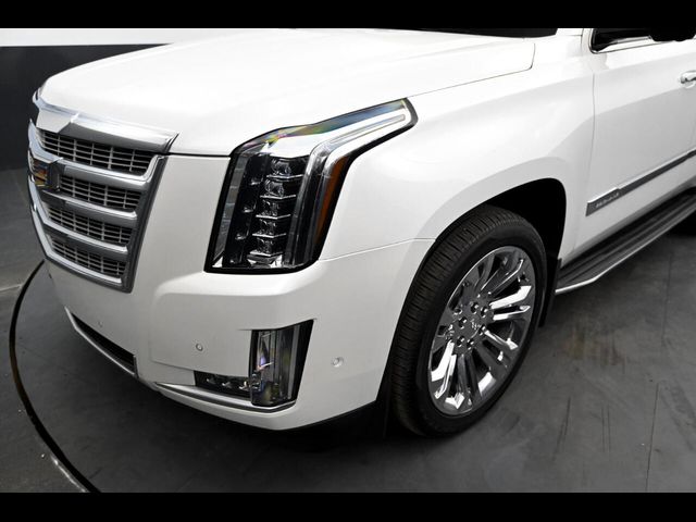 2017 Cadillac Escalade Luxury