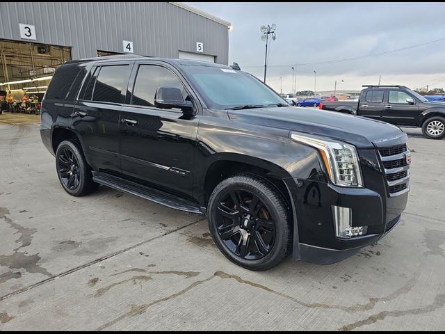 2017 Cadillac Escalade Luxury