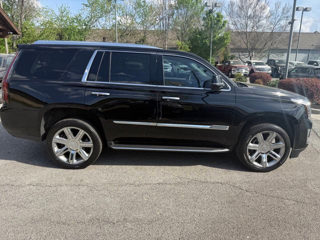 2017 Cadillac Escalade Luxury