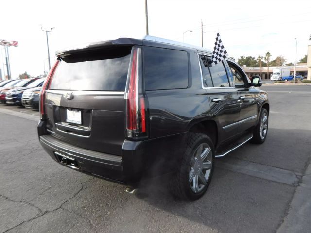 2017 Cadillac Escalade Luxury