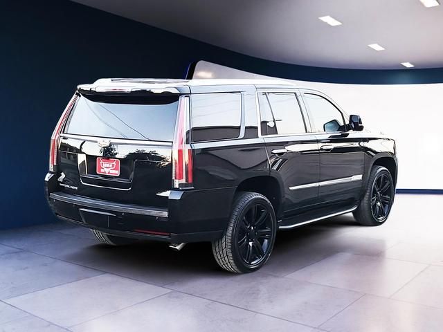 2017 Cadillac Escalade Luxury