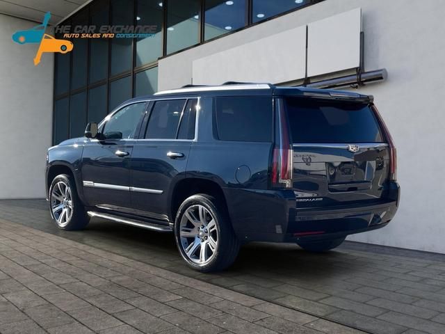 2017 Cadillac Escalade Luxury