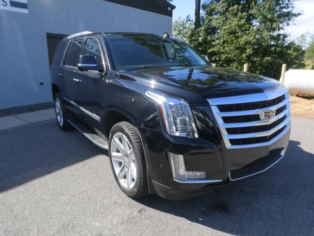 2017 Cadillac Escalade Luxury