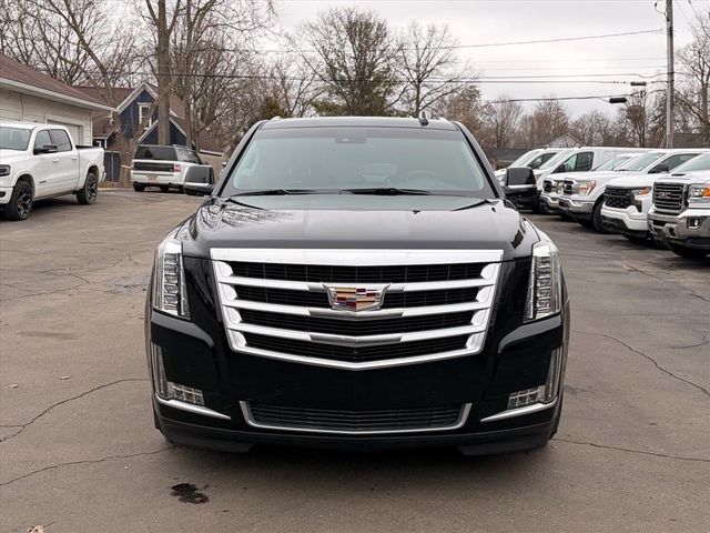 2017 Cadillac Escalade ESV Luxury