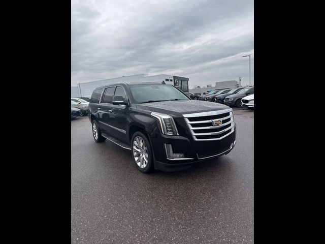 2017 Cadillac Escalade ESV Luxury