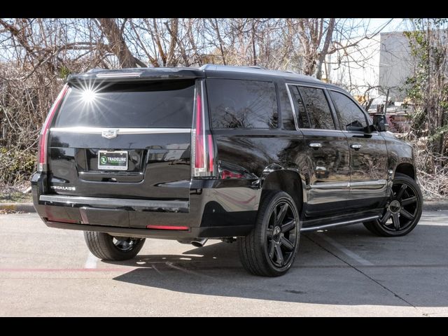 2017 Cadillac Escalade ESV Luxury