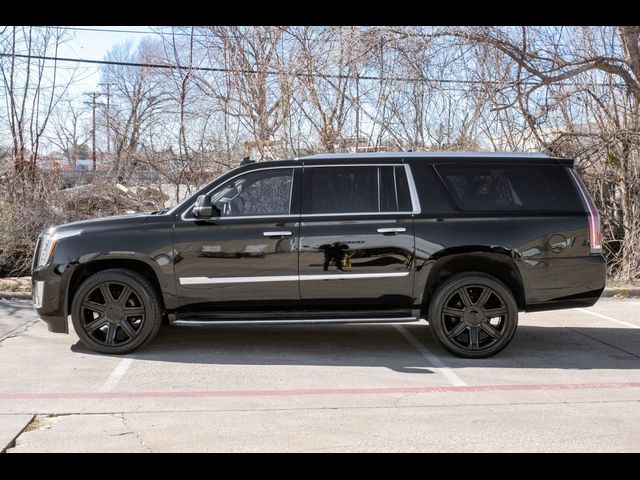 2017 Cadillac Escalade ESV Luxury