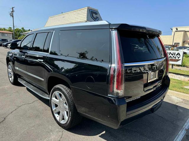 2017 Cadillac Escalade ESV Luxury