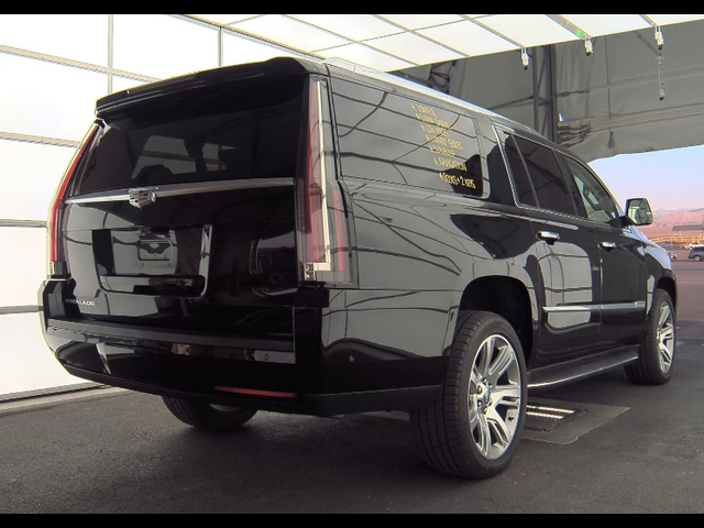 2017 Cadillac Escalade ESV Luxury