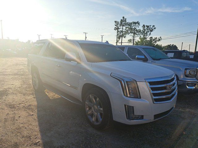 2017 Cadillac Escalade ESV Luxury