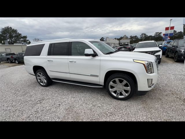 2017 Cadillac Escalade ESV Luxury