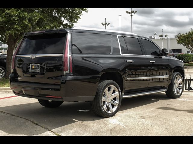 2017 Cadillac Escalade ESV Luxury