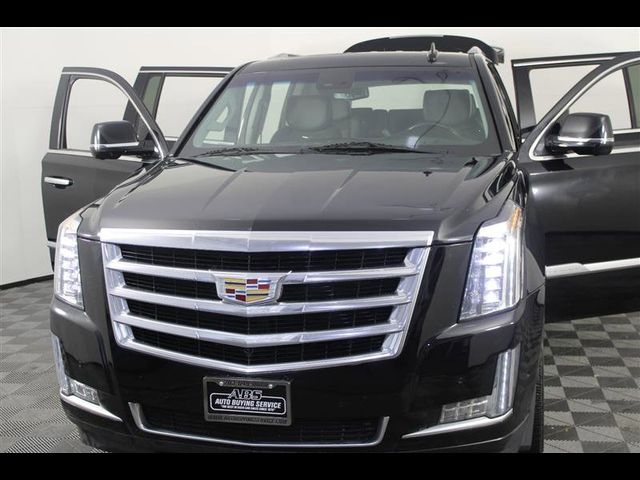 2017 Cadillac Escalade ESV Luxury