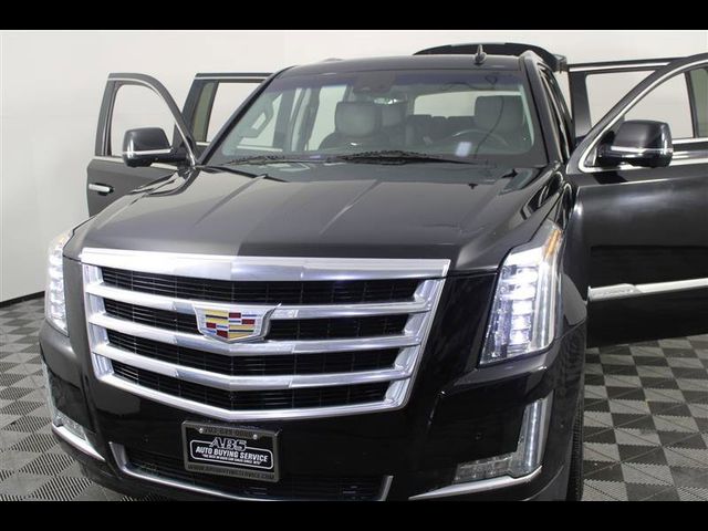 2017 Cadillac Escalade ESV Luxury