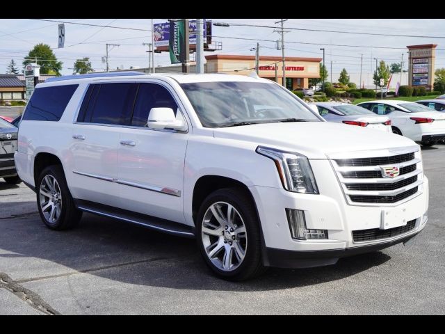 2017 Cadillac Escalade ESV Luxury