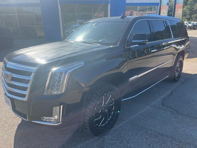 2017 Cadillac Escalade ESV Luxury