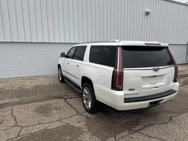 2017 Cadillac Escalade ESV Luxury