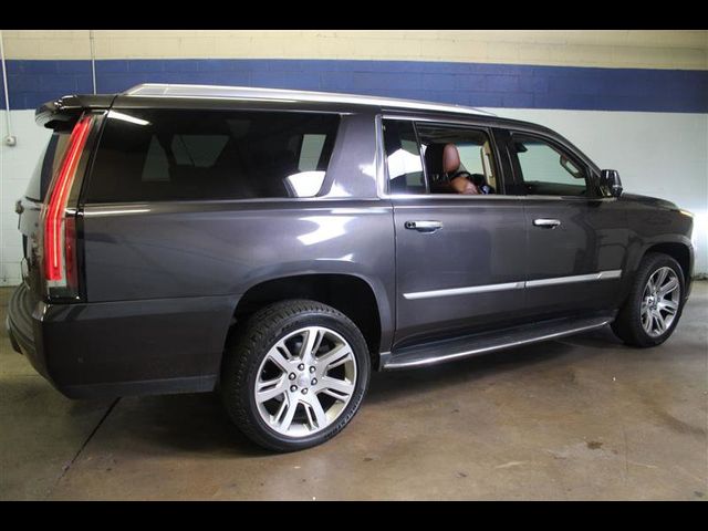 2017 Cadillac Escalade ESV Luxury