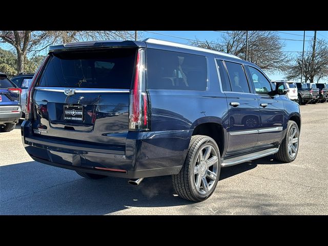 2017 Cadillac Escalade ESV Luxury