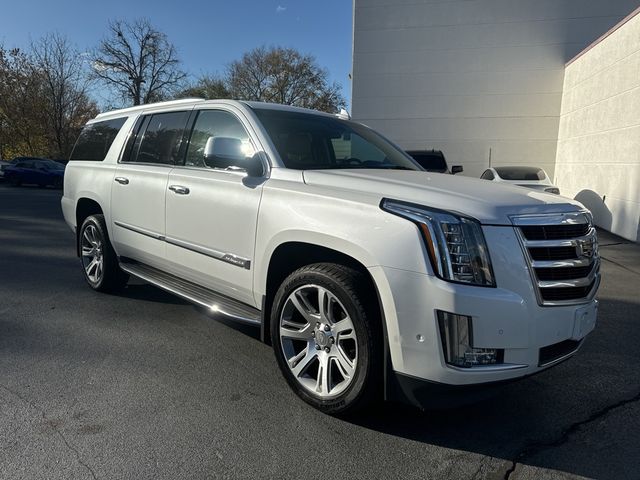 2017 Cadillac Escalade ESV Luxury